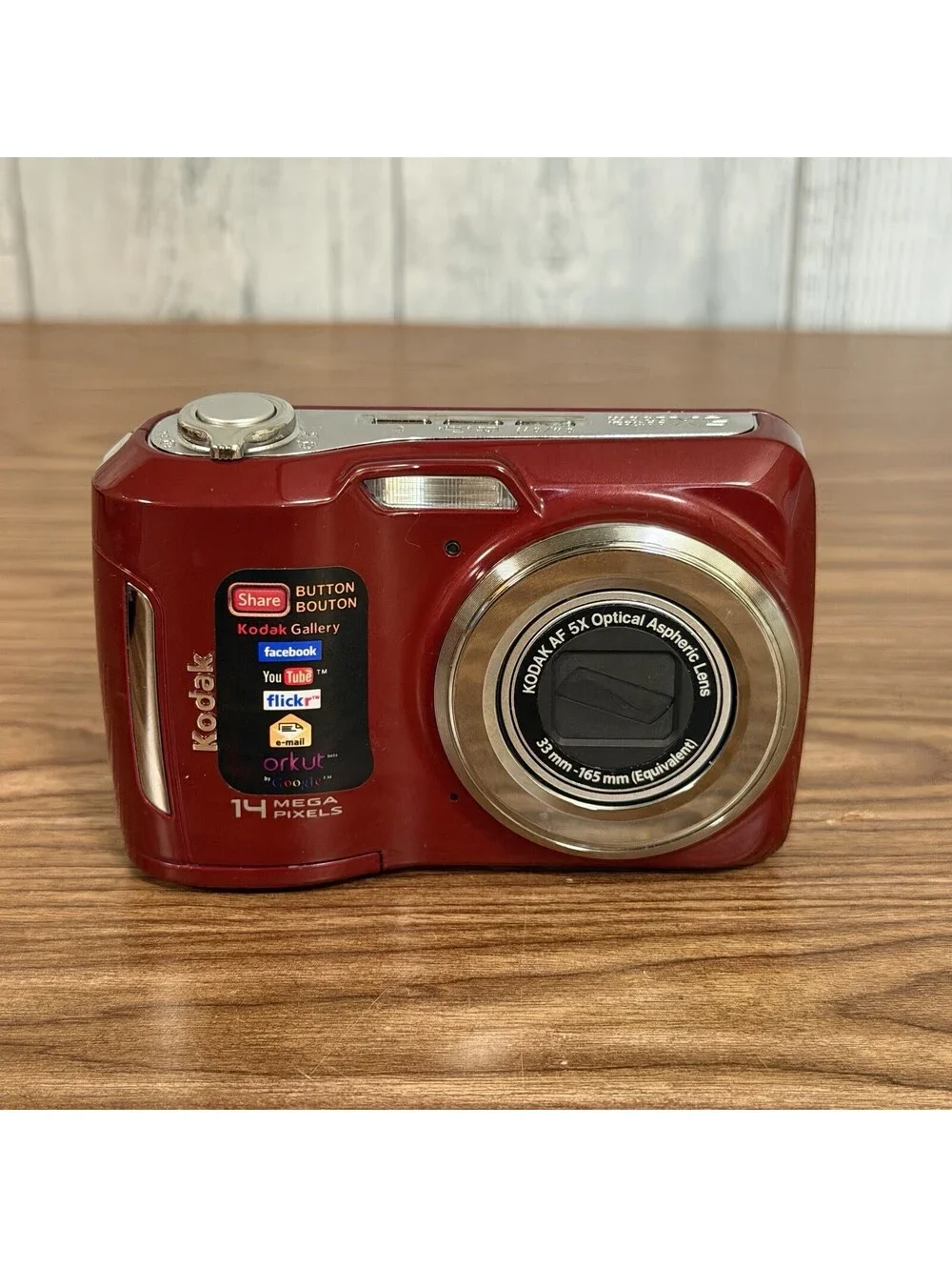 KODAK EASYSHARE C195 DIGITAL CAMERA BUNDLE - 14.0MP, RED, 4GB SD CARD